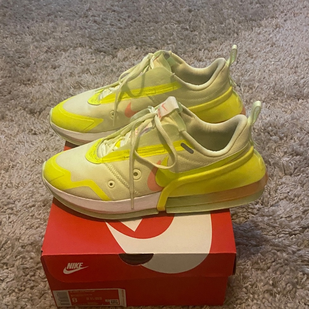 Nike AIR MAX UP in Barely Volt/atomic pink-Women’s